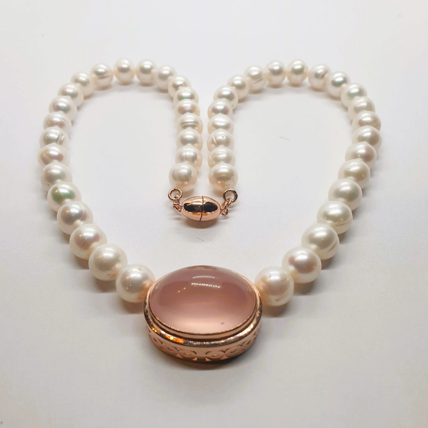 Natural Freshwater Pearl with Natural Rose Quartz Necklace