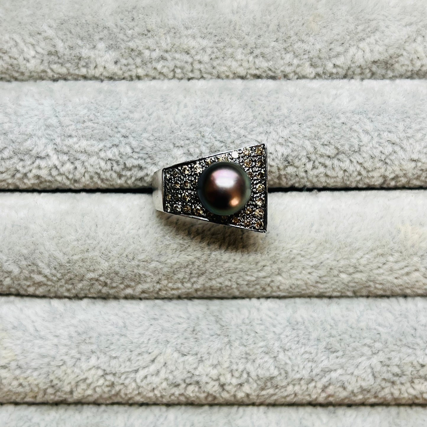 Natural Tahitian Pearl with Champagne Diamond Ring