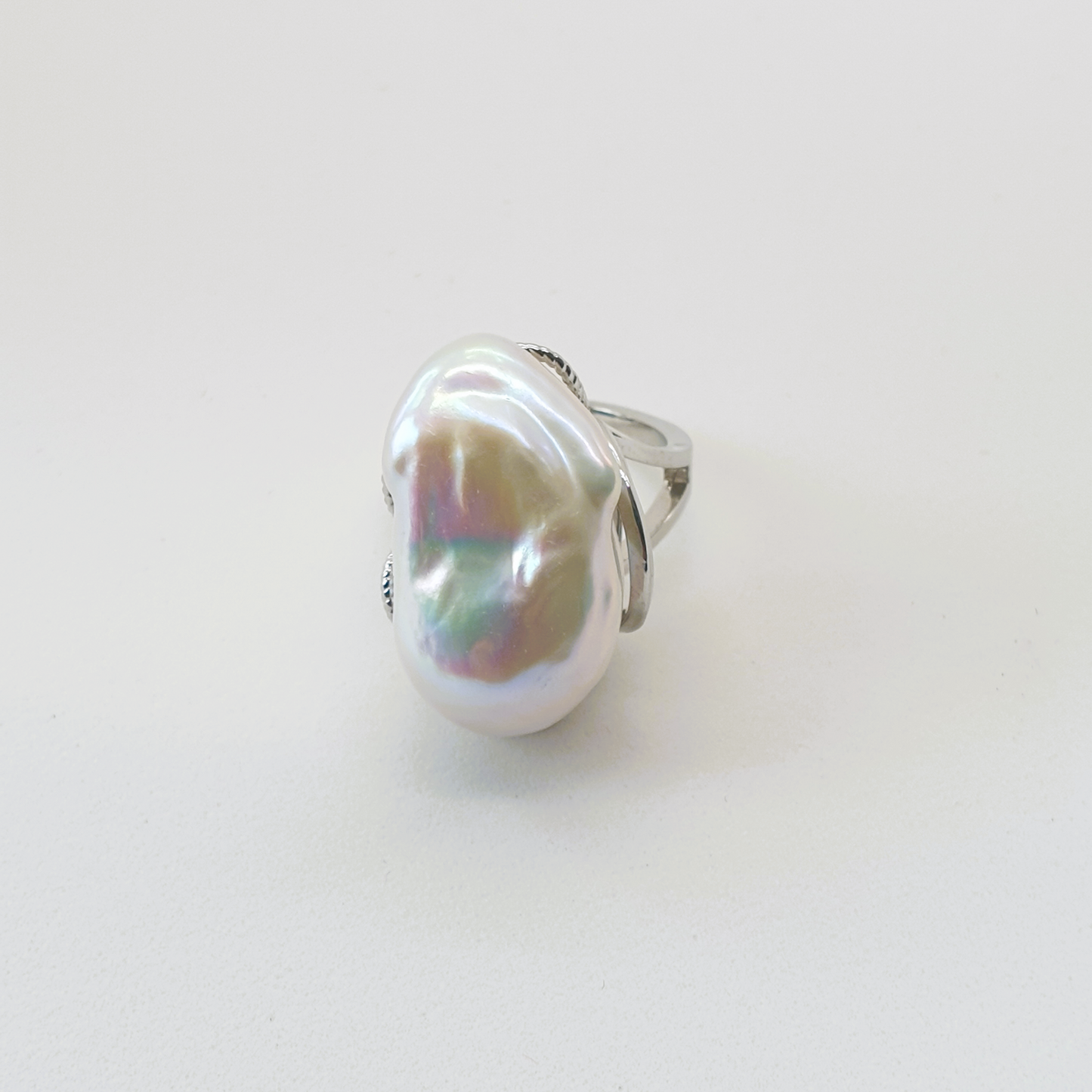 Natural Baroque Pearl Ring