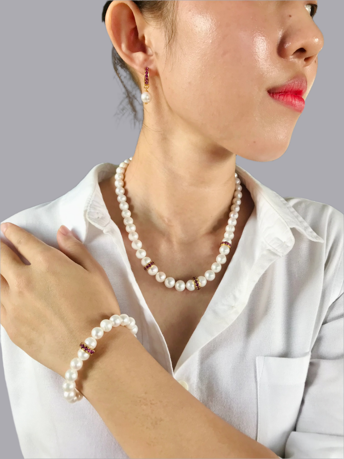 Natural Freshwater Pearl with Natural Garnet Bracelet