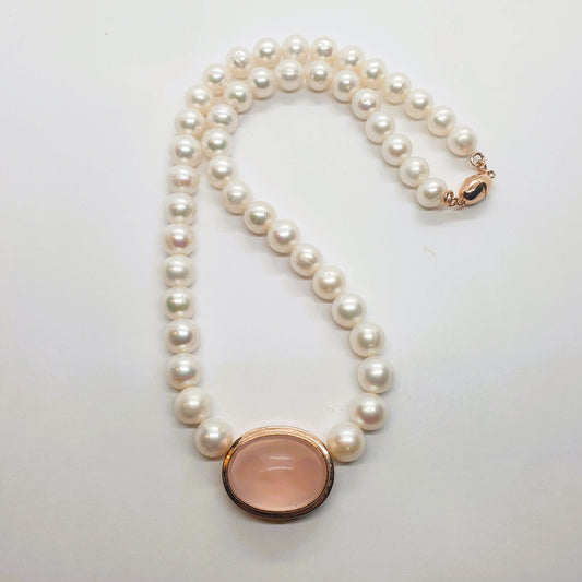 Natural Freshwater Pearl with Natural Rose Quartz Necklace