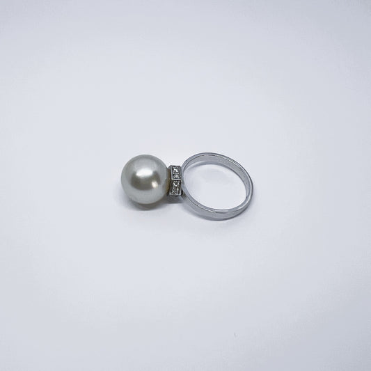 Natural Southsea Pearl with Natural Diamond Ring